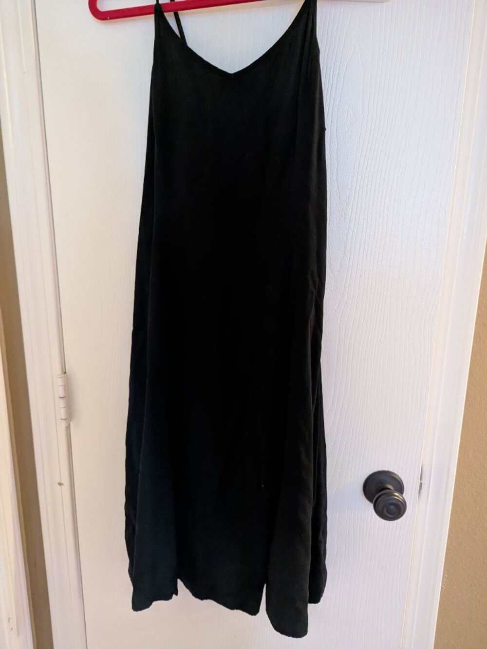 A-line black old navy dress with a stretchy panel in the back size m